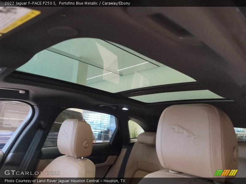 Sunroof of 2022 F-PACE P250 S