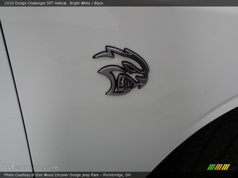 Bright White / Black 2016 Dodge Challenger SRT Hellcat