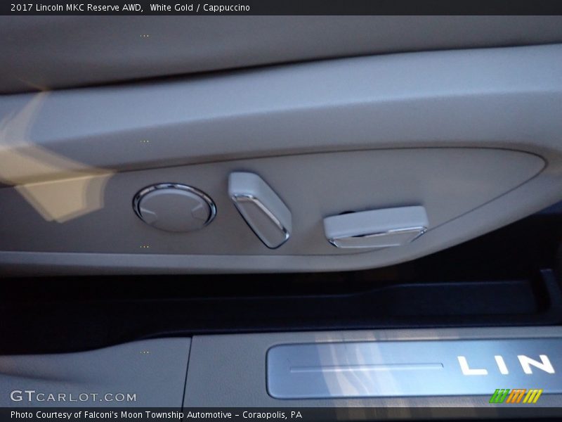 White Gold / Cappuccino 2017 Lincoln MKC Reserve AWD