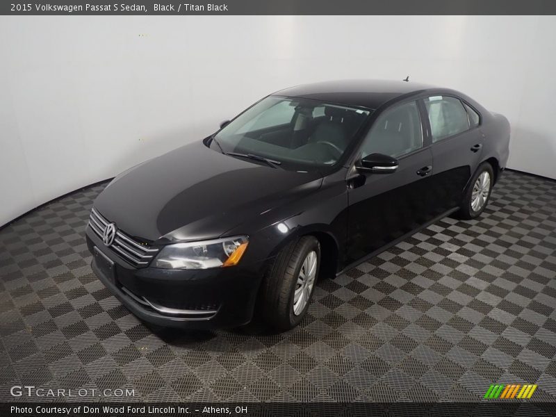 Black / Titan Black 2015 Volkswagen Passat S Sedan
