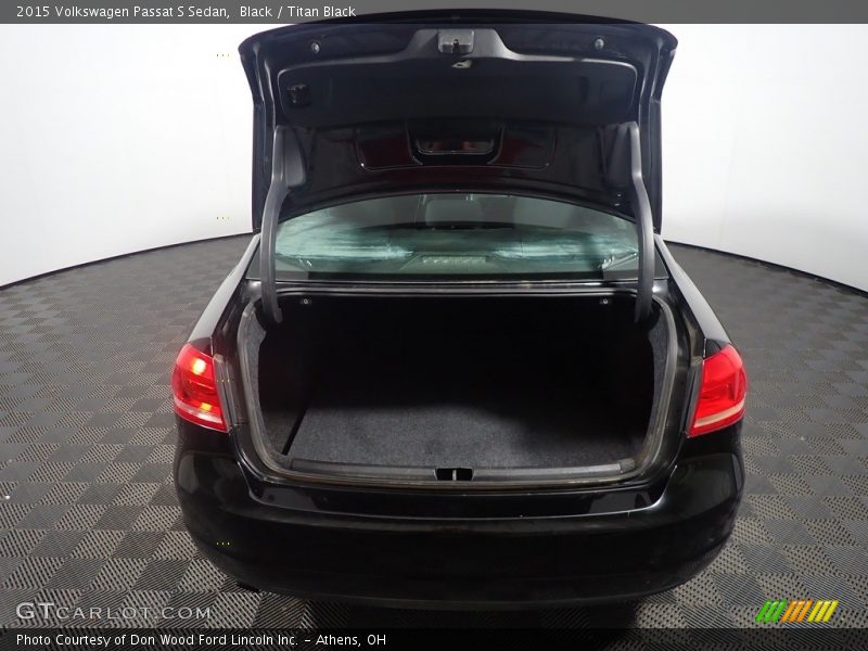 Black / Titan Black 2015 Volkswagen Passat S Sedan