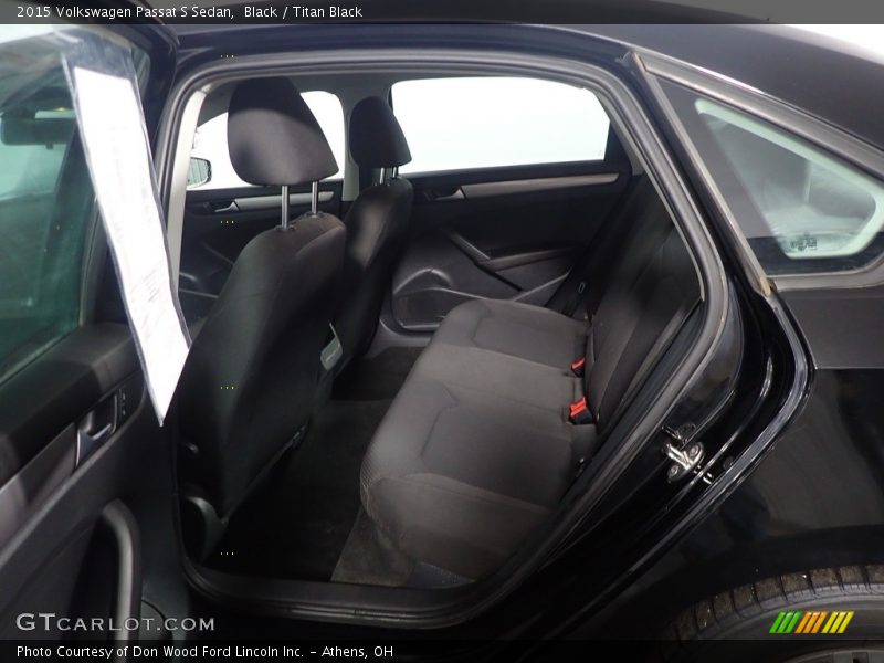 Black / Titan Black 2015 Volkswagen Passat S Sedan