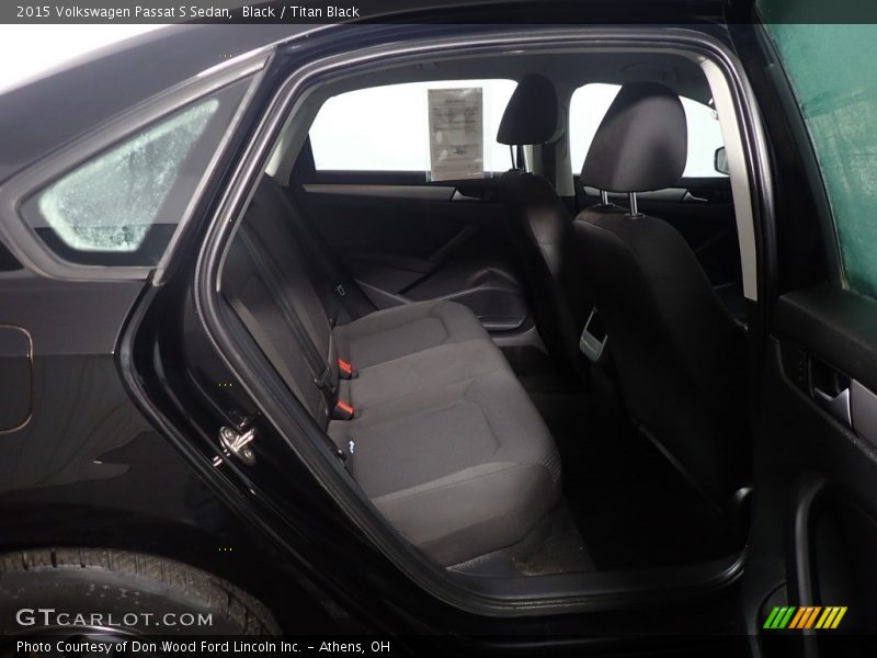 Black / Titan Black 2015 Volkswagen Passat S Sedan