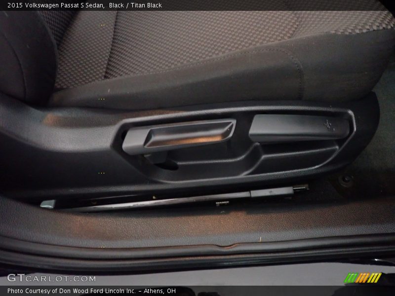 Black / Titan Black 2015 Volkswagen Passat S Sedan