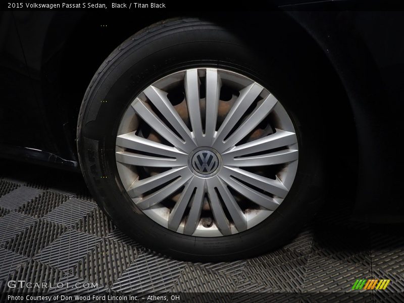 Black / Titan Black 2015 Volkswagen Passat S Sedan