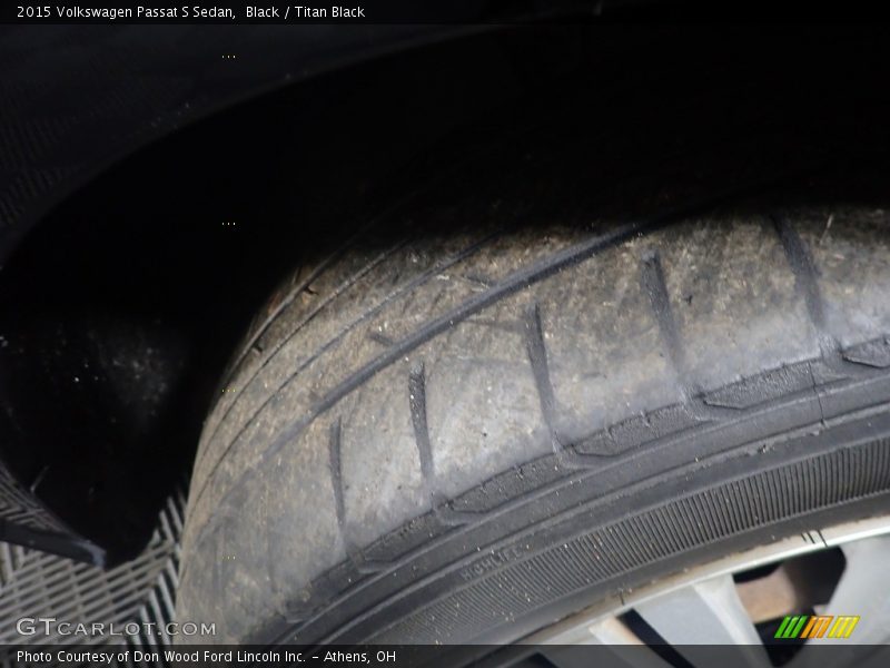 Black / Titan Black 2015 Volkswagen Passat S Sedan
