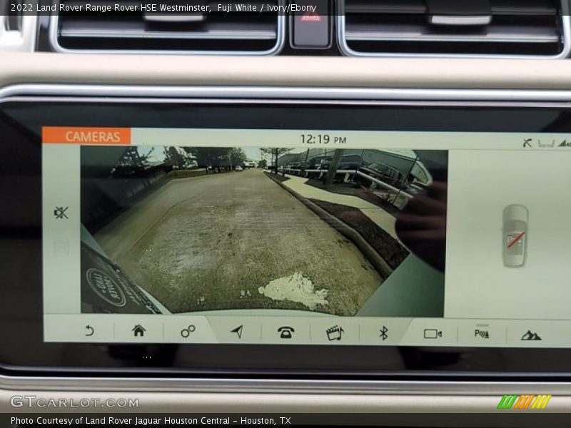 Fuji White / Ivory/Ebony 2022 Land Rover Range Rover HSE Westminster