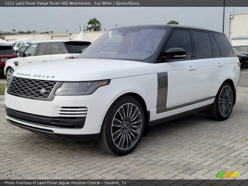 Front 3/4 View of 2022 Range Rover HSE Westminster