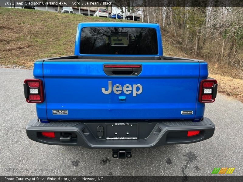 Hydro Blue Pearl / Black 2021 Jeep Gladiator Overland 4x4