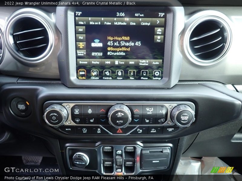 Controls of 2022 Wrangler Unlimited Sahara 4x4