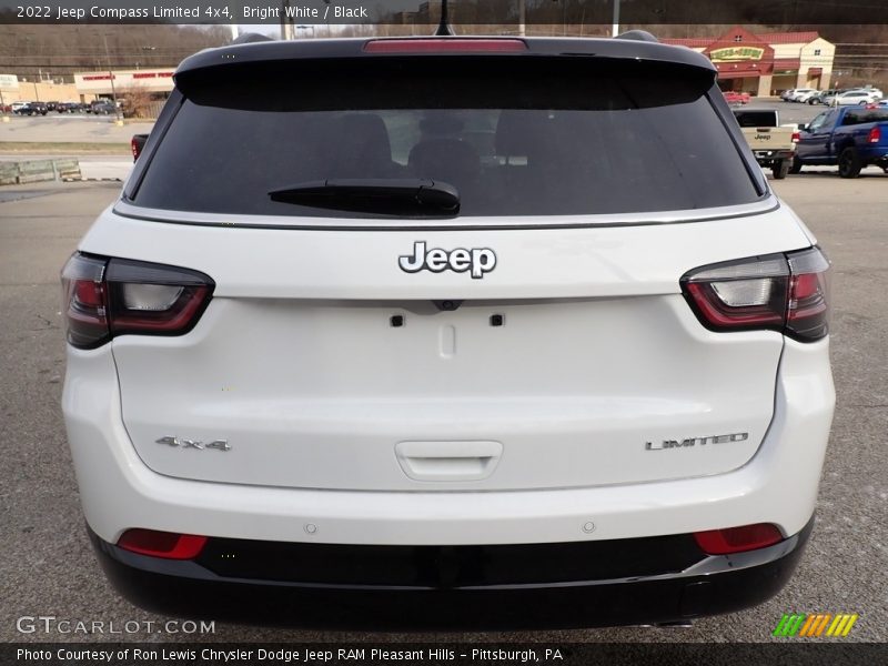 Bright White / Black 2022 Jeep Compass Limited 4x4