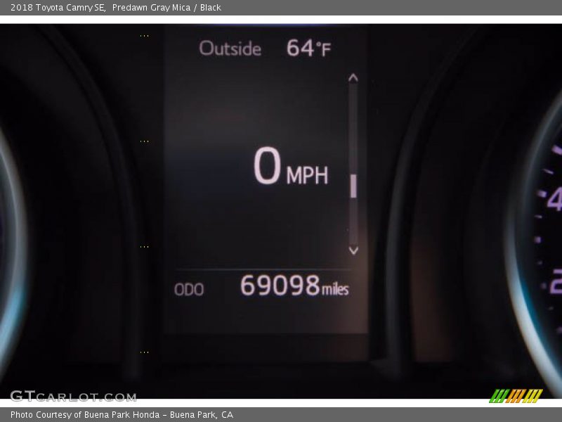 Predawn Gray Mica / Black 2018 Toyota Camry SE