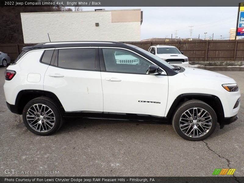 Bright White / Black 2022 Jeep Compass Limited 4x4