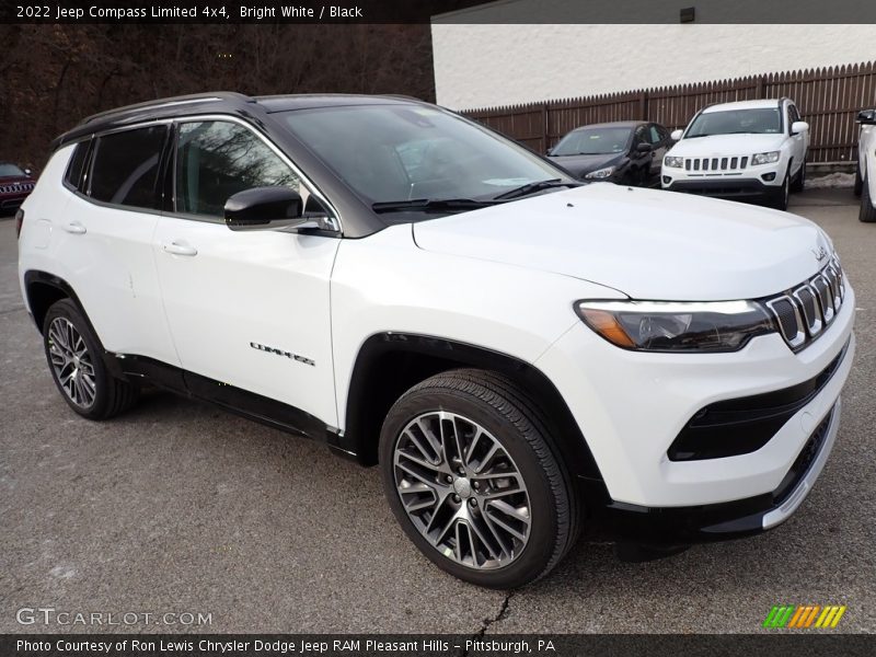 Bright White / Black 2022 Jeep Compass Limited 4x4