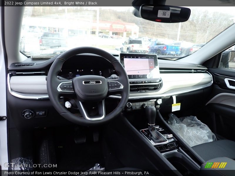 Bright White / Black 2022 Jeep Compass Limited 4x4