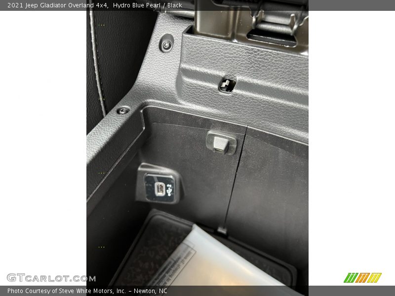 Hydro Blue Pearl / Black 2021 Jeep Gladiator Overland 4x4
