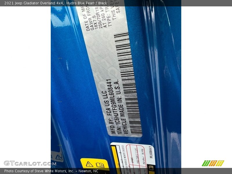 Hydro Blue Pearl / Black 2021 Jeep Gladiator Overland 4x4