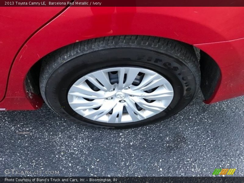Barcelona Red Metallic / Ivory 2013 Toyota Camry LE
