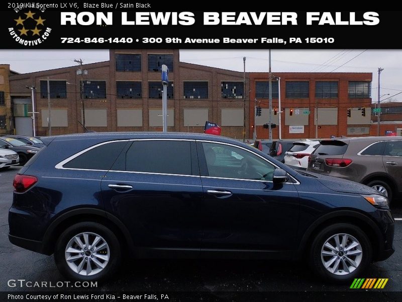 Blaze Blue / Satin Black 2019 Kia Sorento LX V6