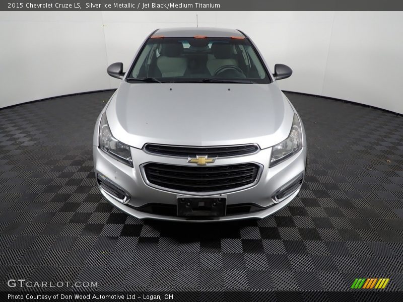 Silver Ice Metallic / Jet Black/Medium Titanium 2015 Chevrolet Cruze LS