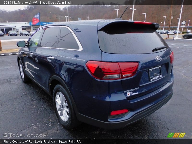 Blaze Blue / Satin Black 2019 Kia Sorento LX V6