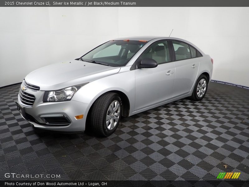 Silver Ice Metallic / Jet Black/Medium Titanium 2015 Chevrolet Cruze LS