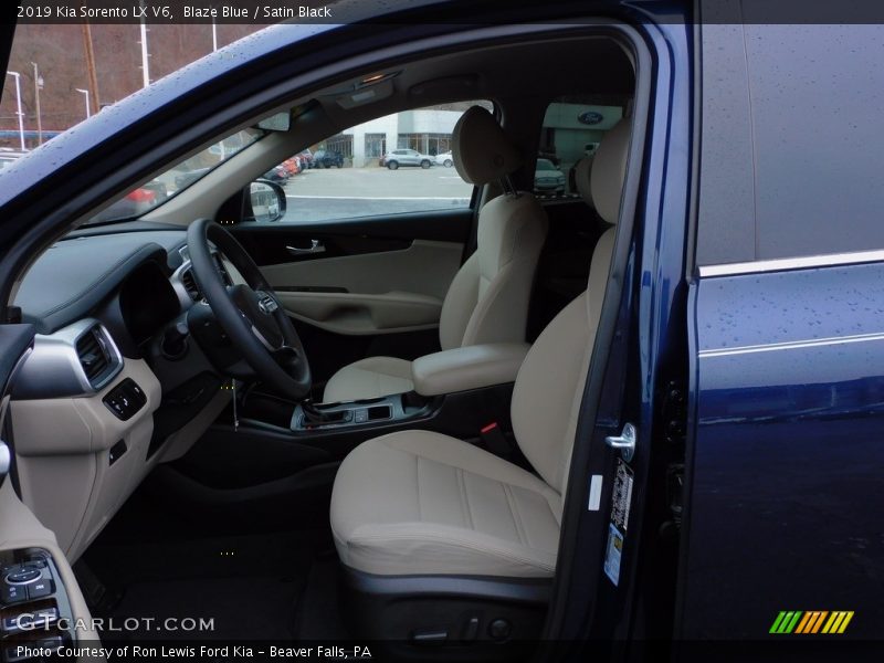 Blaze Blue / Satin Black 2019 Kia Sorento LX V6
