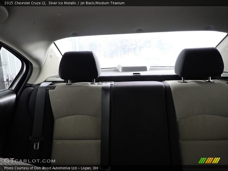 Silver Ice Metallic / Jet Black/Medium Titanium 2015 Chevrolet Cruze LS