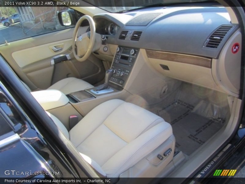 Black / Beige 2011 Volvo XC90 3.2 AWD