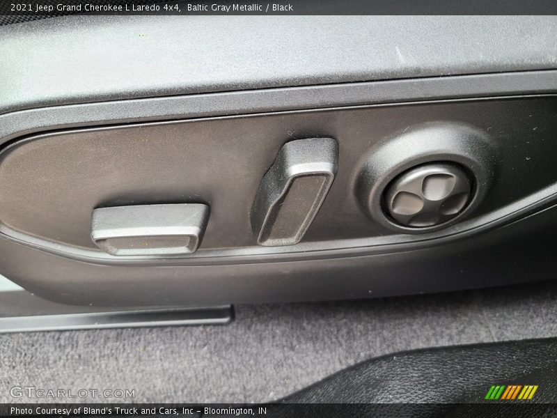 Baltic Gray Metallic / Black 2021 Jeep Grand Cherokee L Laredo 4x4