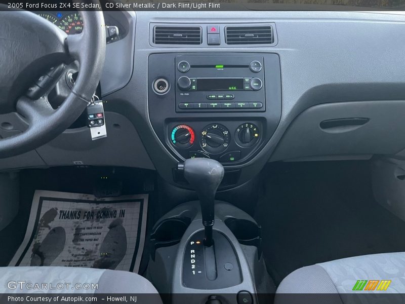 CD Silver Metallic / Dark Flint/Light Flint 2005 Ford Focus ZX4 SE Sedan