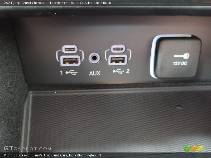 Baltic Gray Metallic / Black 2021 Jeep Grand Cherokee L Laredo 4x4