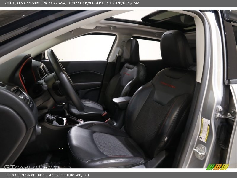 Granite Crystal Metallic / Black/Ruby Red 2018 Jeep Compass Trailhawk 4x4