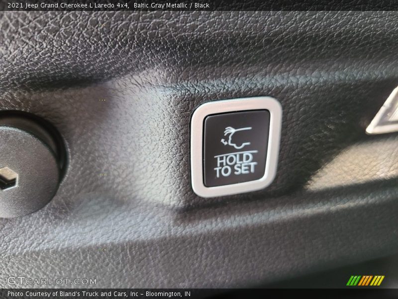 Baltic Gray Metallic / Black 2021 Jeep Grand Cherokee L Laredo 4x4