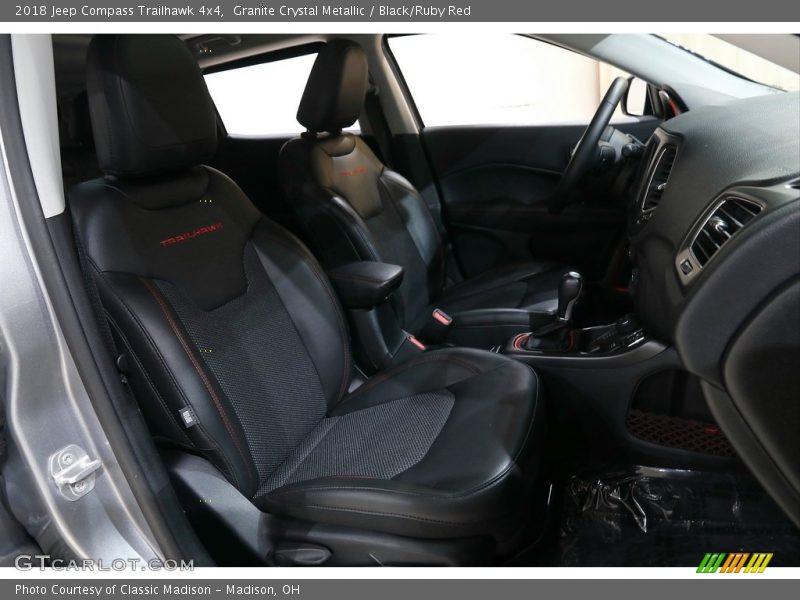 Granite Crystal Metallic / Black/Ruby Red 2018 Jeep Compass Trailhawk 4x4