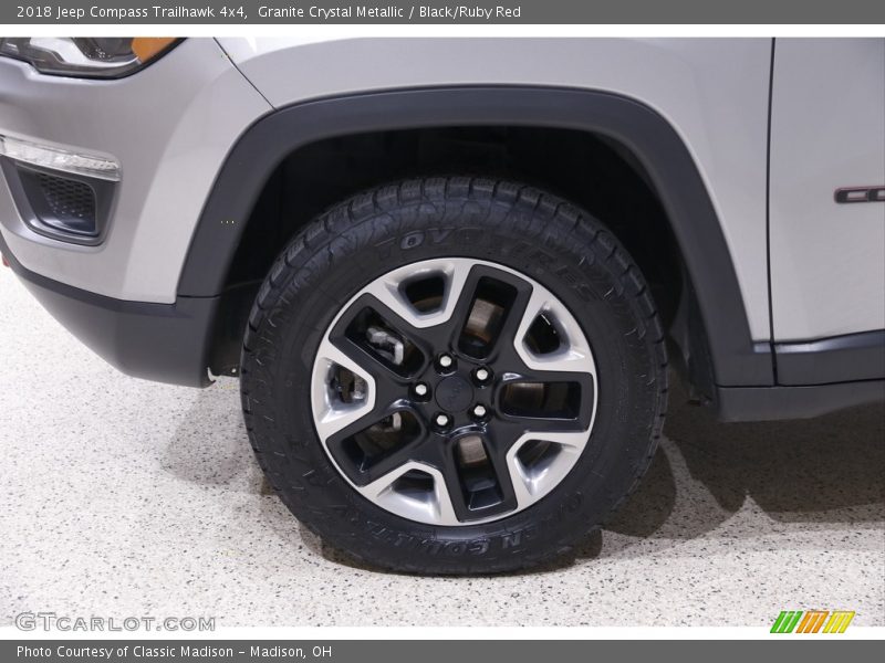 Granite Crystal Metallic / Black/Ruby Red 2018 Jeep Compass Trailhawk 4x4