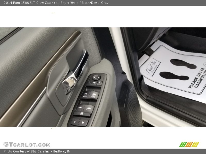 Bright White / Black/Diesel Gray 2014 Ram 1500 SLT Crew Cab 4x4