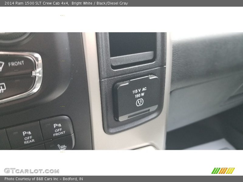 Bright White / Black/Diesel Gray 2014 Ram 1500 SLT Crew Cab 4x4