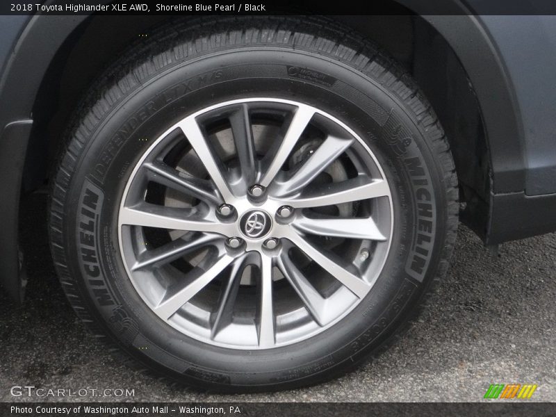 Shoreline Blue Pearl / Black 2018 Toyota Highlander XLE AWD