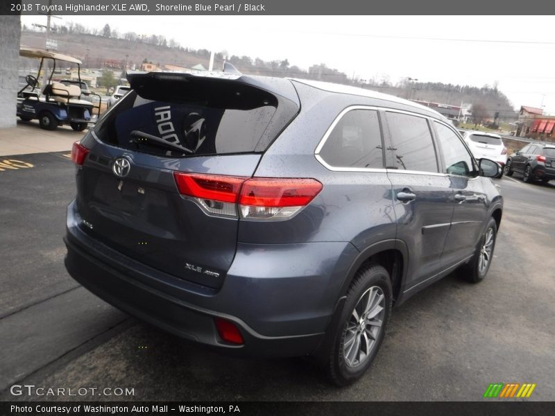 Shoreline Blue Pearl / Black 2018 Toyota Highlander XLE AWD