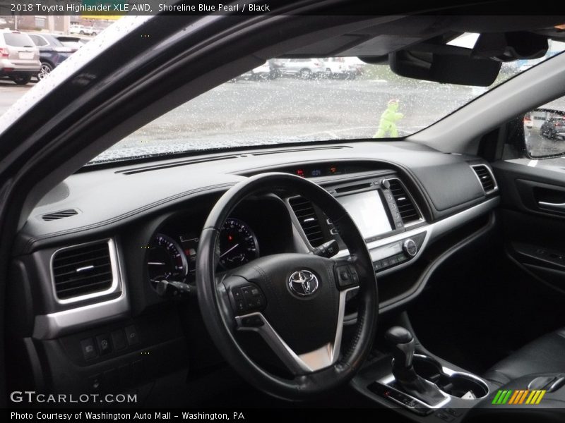 Shoreline Blue Pearl / Black 2018 Toyota Highlander XLE AWD