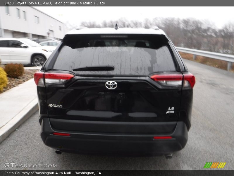 Midnight Black Metallic / Black 2020 Toyota RAV4 LE AWD