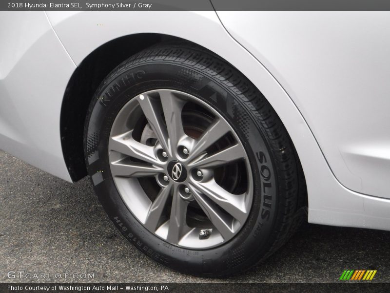 Symphony Silver / Gray 2018 Hyundai Elantra SEL
