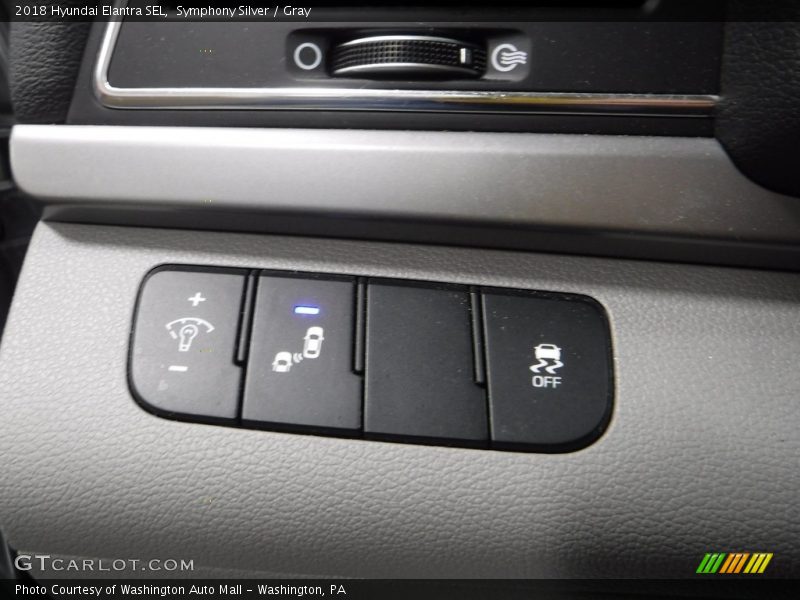 Symphony Silver / Gray 2018 Hyundai Elantra SEL