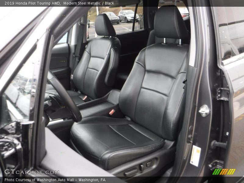 Modern Steel Metallic / Black 2019 Honda Pilot Touring AWD