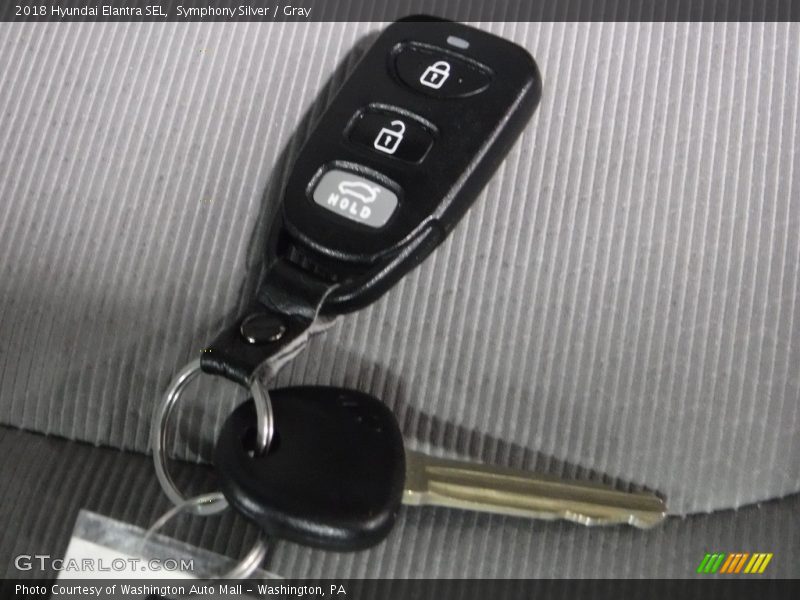 Symphony Silver / Gray 2018 Hyundai Elantra SEL