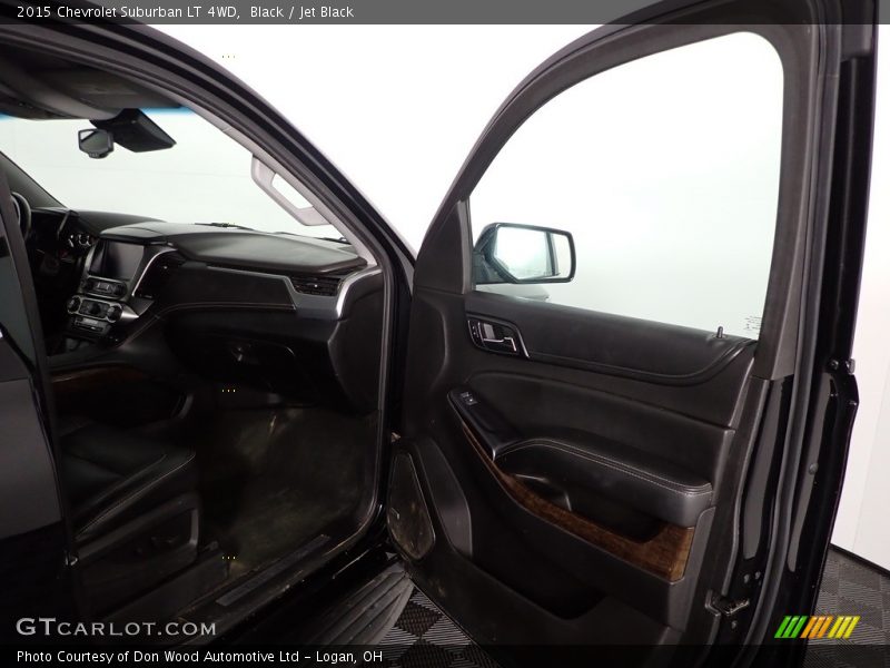 Black / Jet Black 2015 Chevrolet Suburban LT 4WD