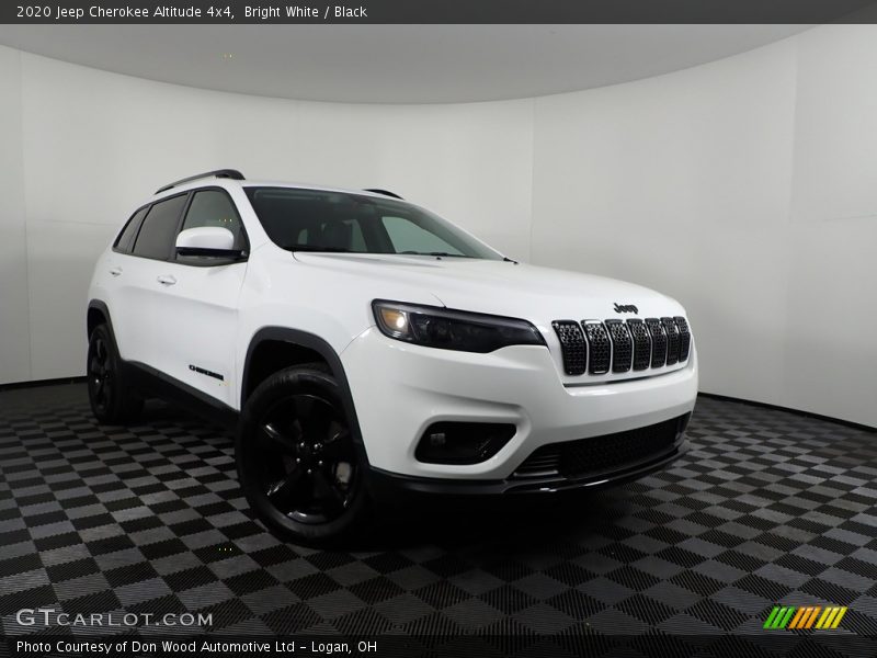 Bright White / Black 2020 Jeep Cherokee Altitude 4x4