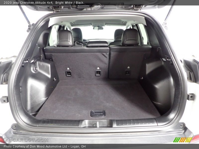 Bright White / Black 2020 Jeep Cherokee Altitude 4x4