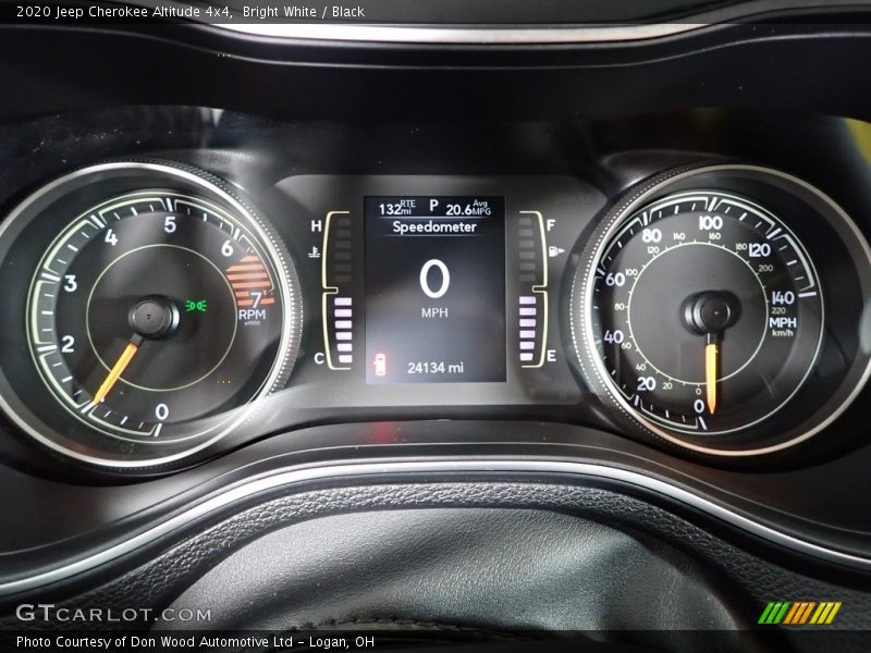 Bright White / Black 2020 Jeep Cherokee Altitude 4x4